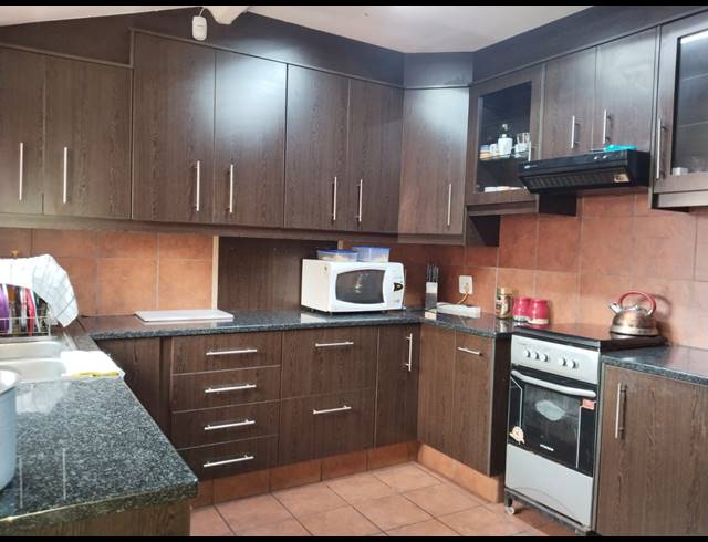 3 BEDROOM HOUSE FOR SALE IN KOOKRUS